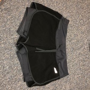 Avia shirts size: small